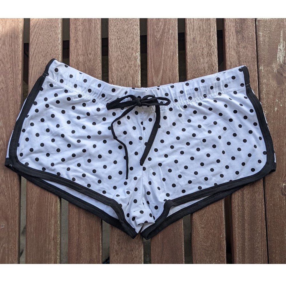 💜3/$30 NWOT XOXO White & Black Polka Dot Boy Shorts